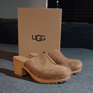 UGG Judi Suede & Wood Clog Mules Sz 42 NEW / MINT